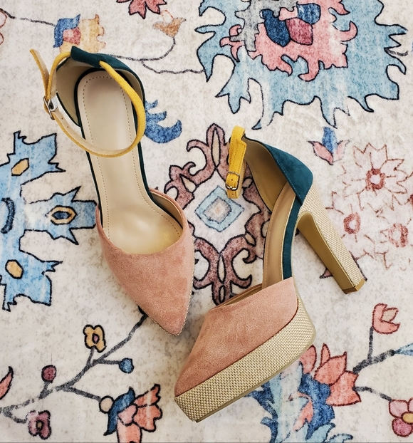 Tri Color Sacked Heels - Picture 3 of 9